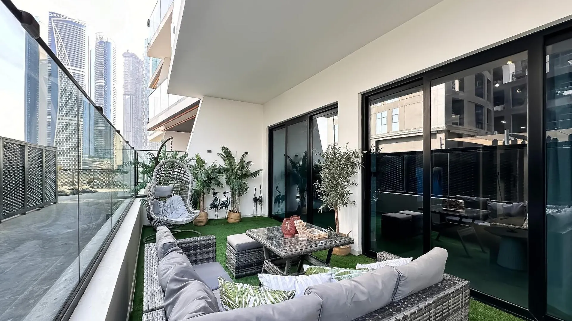 Trophy Lux Suite With Garden Balcony And Burj Khalifa Views Dubai Apartment