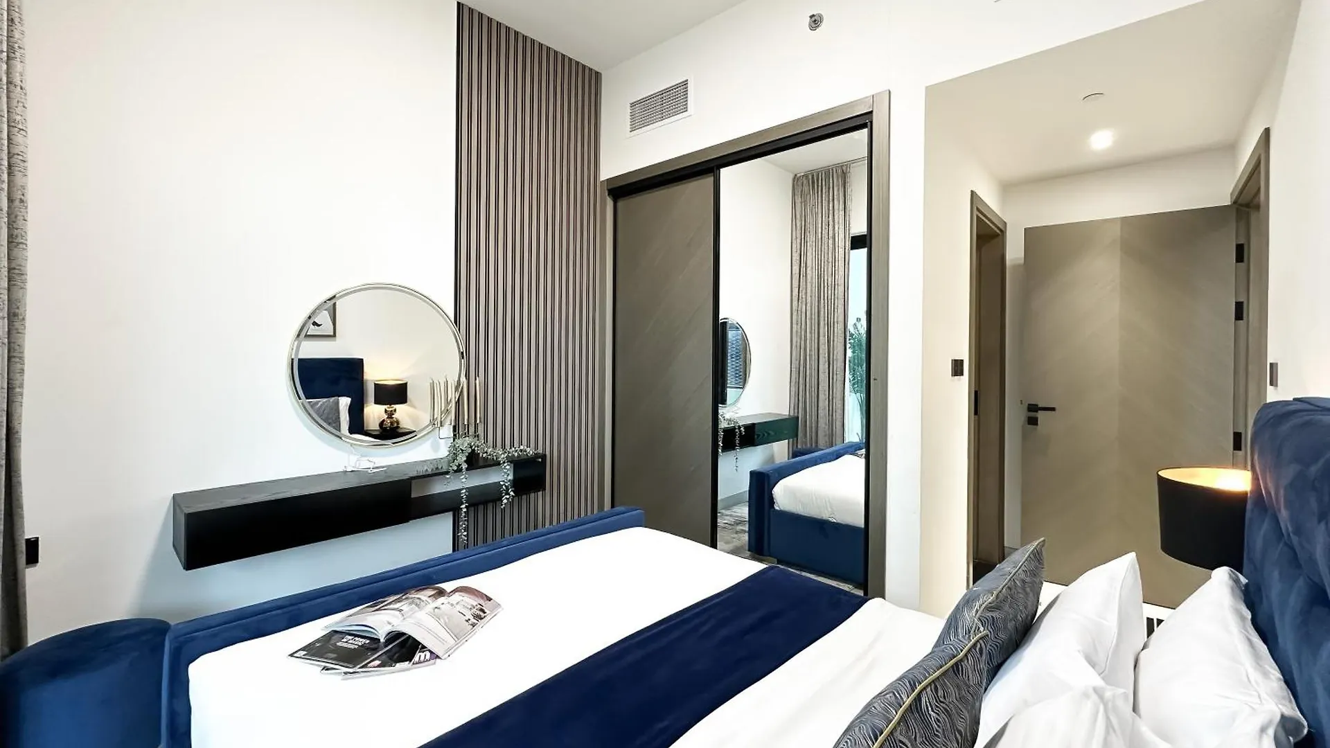 Trophy Lux Suite With Garden Balcony And Burj Khalifa Views Dubai