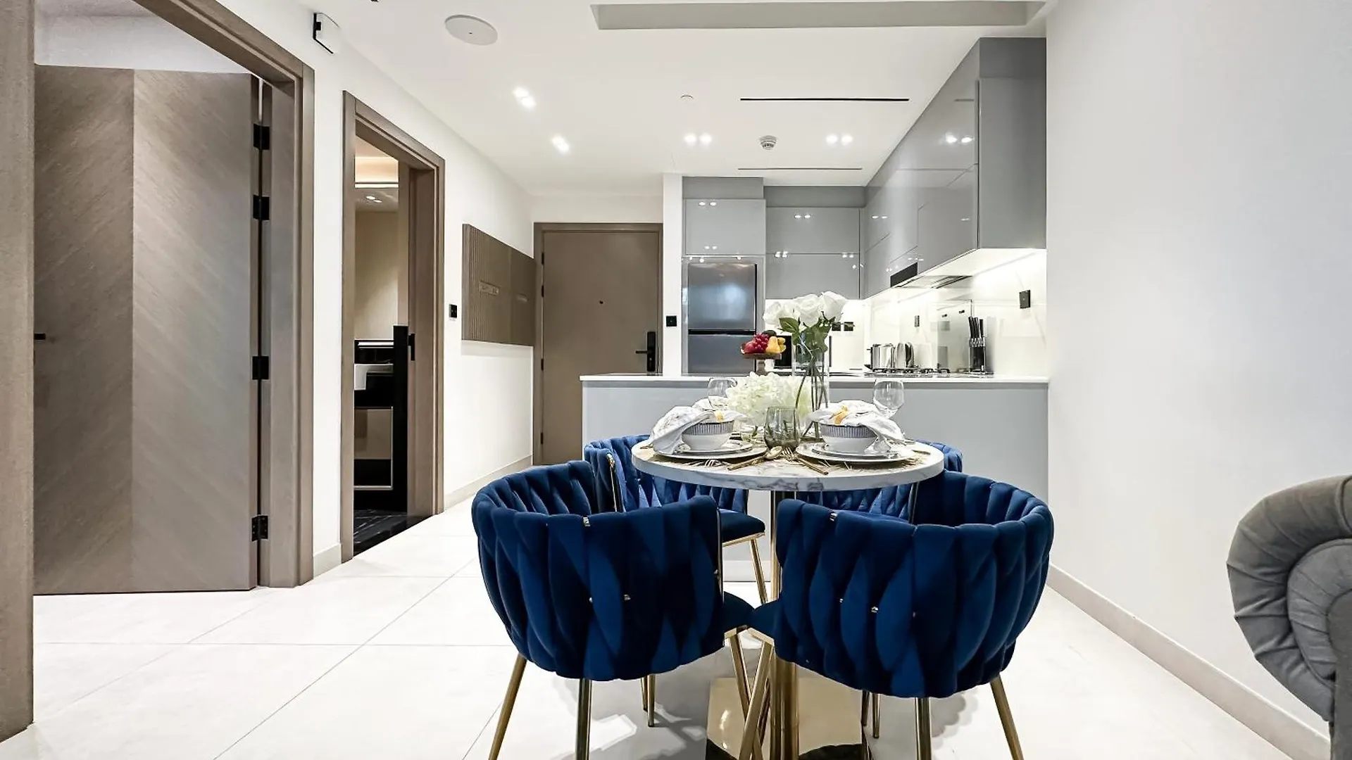 Trophy Lux Suite With Garden Balcony And Burj Khalifa Views Dubai